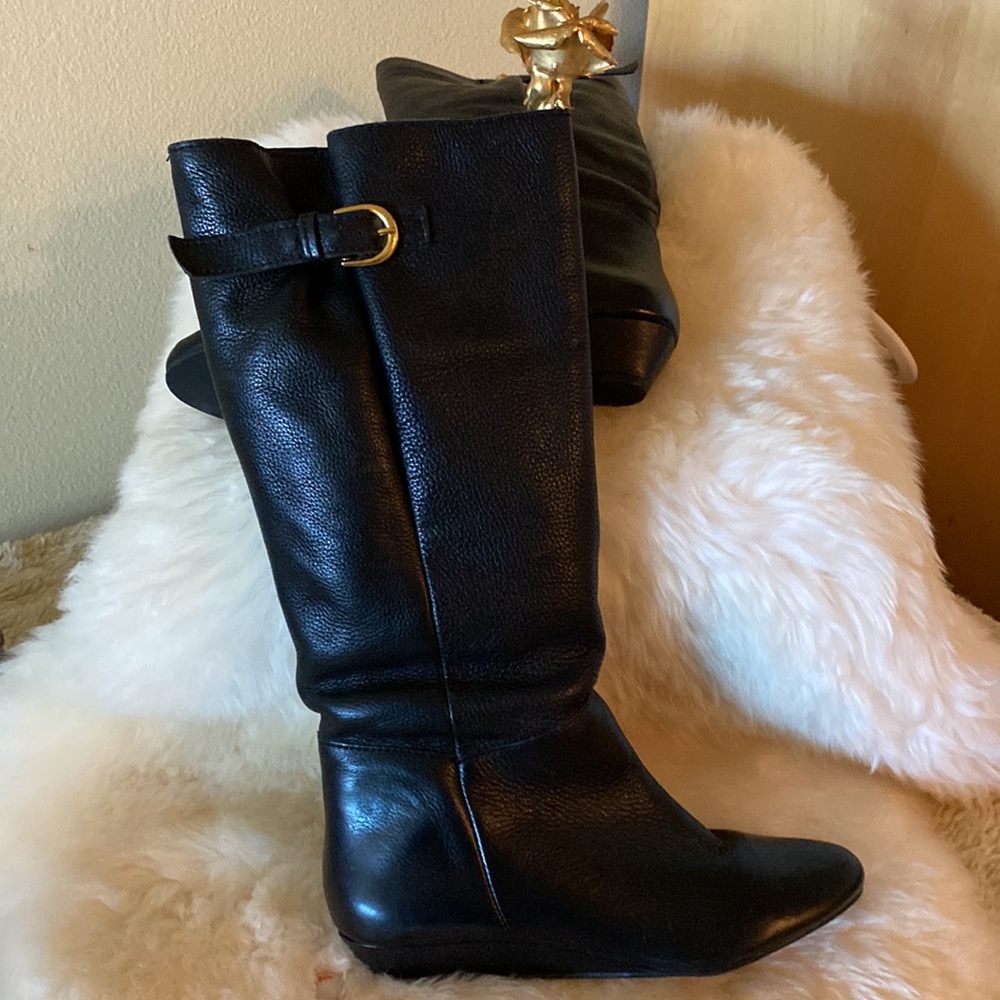Absolutely Gorgeous Soft Buttery Black Leather Wedged Boots w/ADJUSTABLE Buckle - Picture 8 of 9